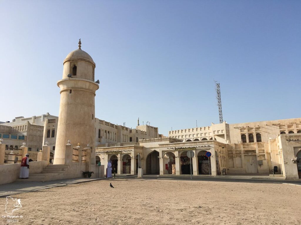 Entrée au Souk Wakif dans notre article Visiter Doha au Qatar : Que faire pendant une escale à Doha de 24 heures #doha #qatar #voyage #escale