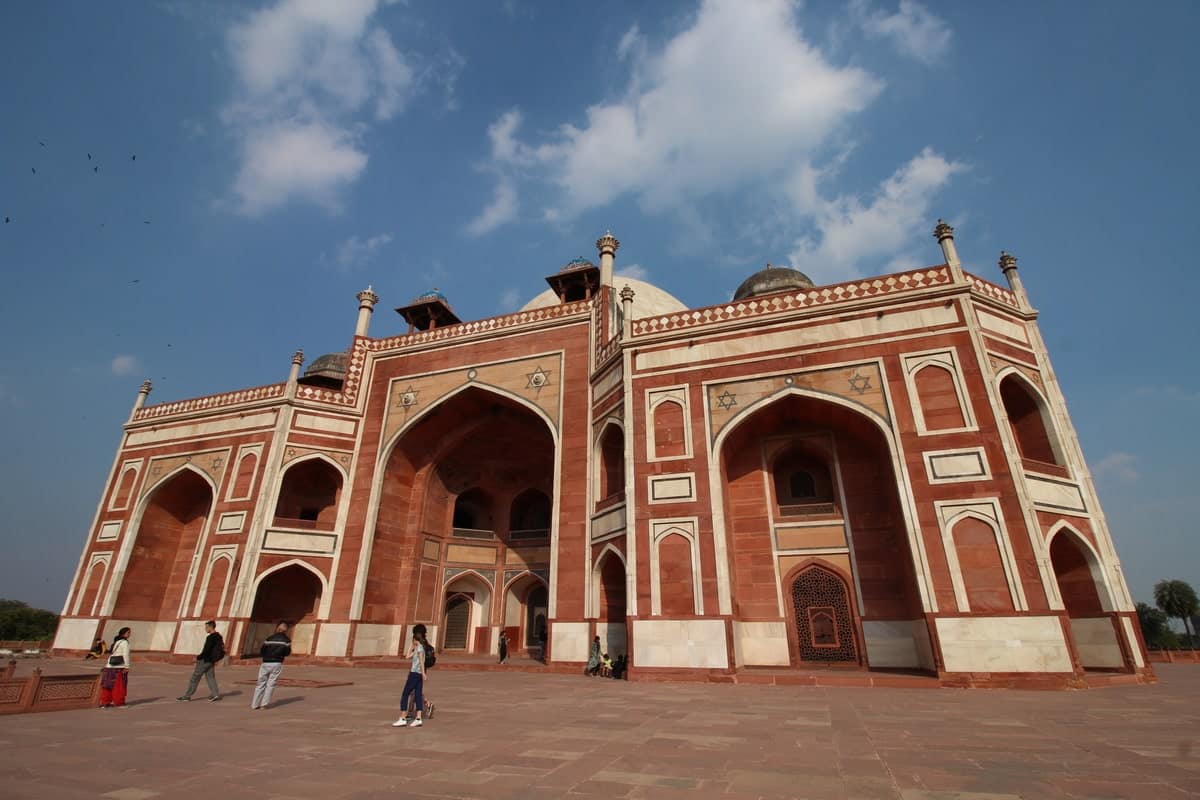 Tombeau de Humayun dans notre article Visiter New Delhi en Inde : Que faire et que voir en 14 coups de coeur #NewDelhi #Inde #VisiterNewDelhi #IndeDuNord #AsieduSud