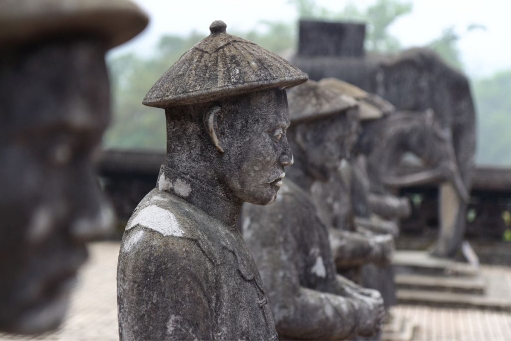 Tombeau des empereurs à Hué dans notre Voyage organisé au Vietnam entre femmes #vietnam #voyageentrefemmes #voyage #voyagedegroupe #voyageorganise