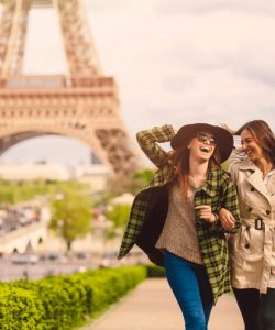 Voyage de mode entre femmes en groupe organisé à Paris #paris #france #europe #voyage #voyageorganise #voyageentrefemmes #mode